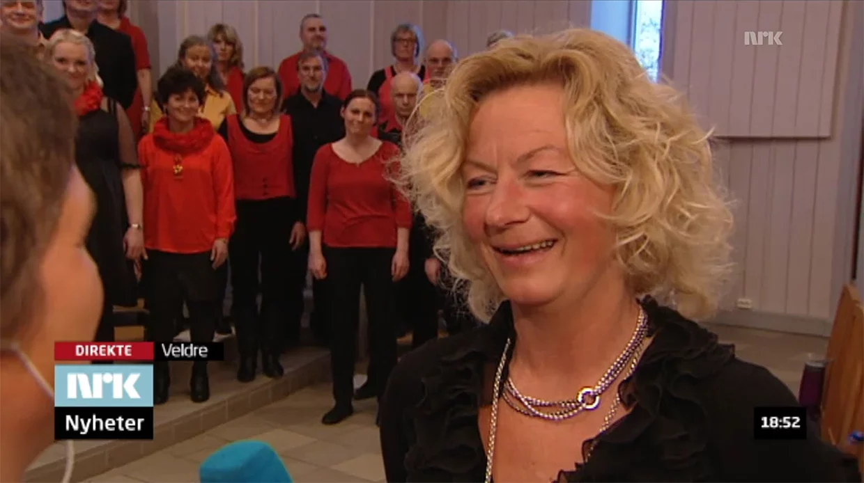 Solheimkoret og Nille på lokalsendiga til NRK 16. april 2013.